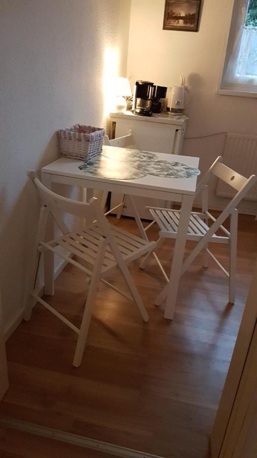 Kuenstler Ferienwohnung 3 Zimmer Kueche Bad Zentrale Lage Wulsbuttel Dış mekan fotoğraf
