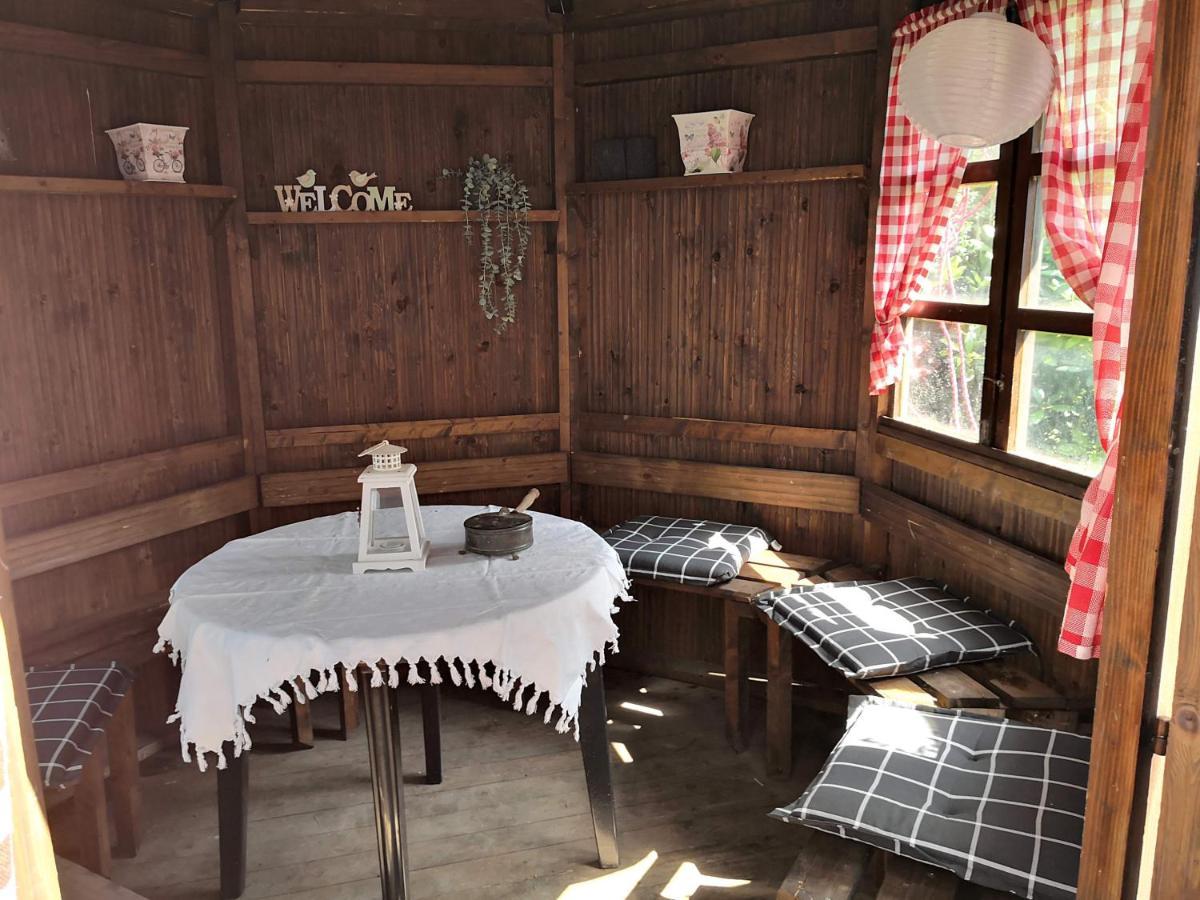 Kuenstler Ferienwohnung 3 Zimmer Kueche Bad Zentrale Lage Wulsbuttel Dış mekan fotoğraf