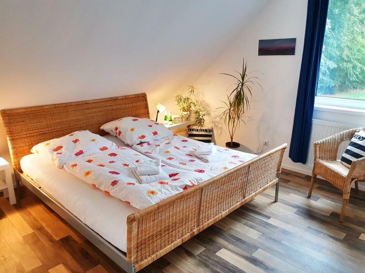 Kuenstler Ferienwohnung 3 Zimmer Kueche Bad Zentrale Lage Wulsbuttel Dış mekan fotoğraf