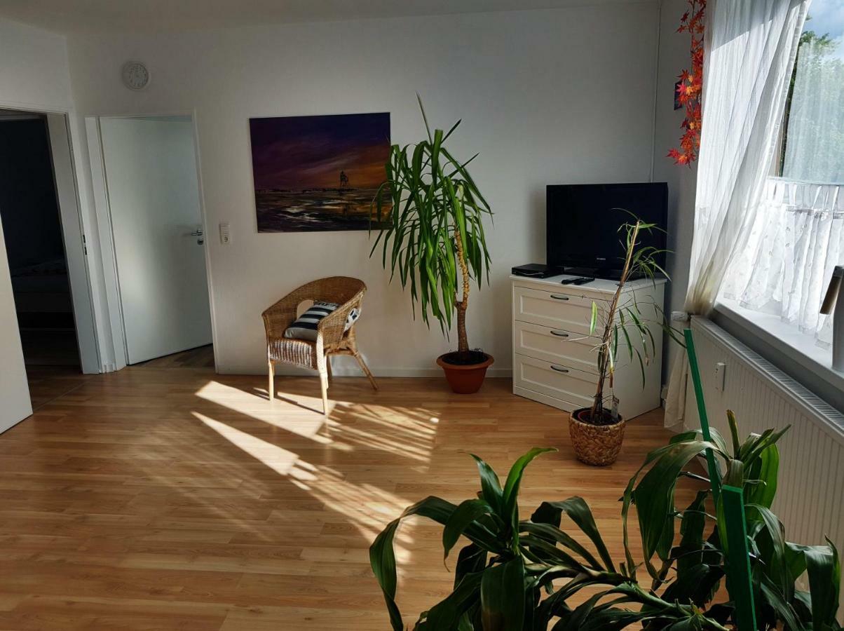 Kuenstler Ferienwohnung 3 Zimmer Kueche Bad Zentrale Lage Wulsbuttel Dış mekan fotoğraf