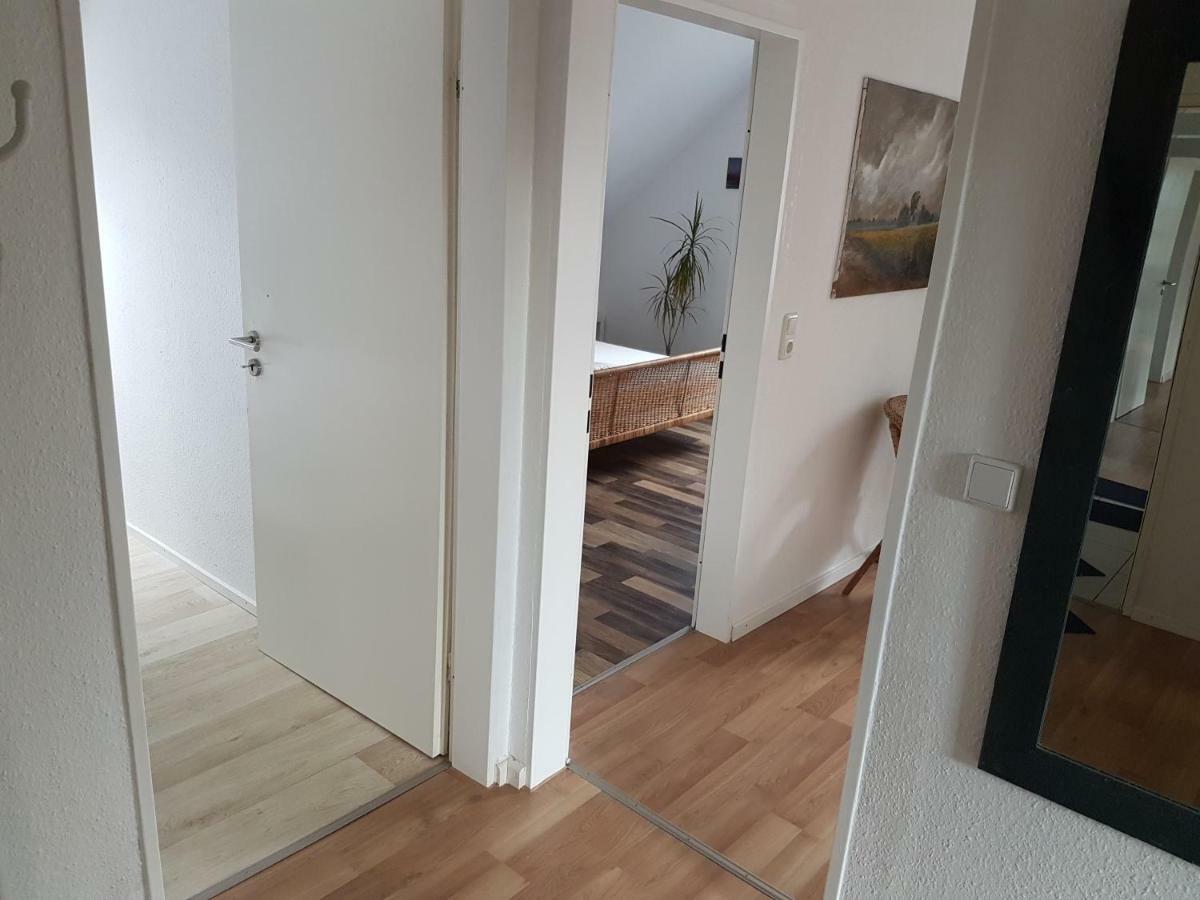 Kuenstler Ferienwohnung 3 Zimmer Kueche Bad Zentrale Lage Wulsbuttel Dış mekan fotoğraf