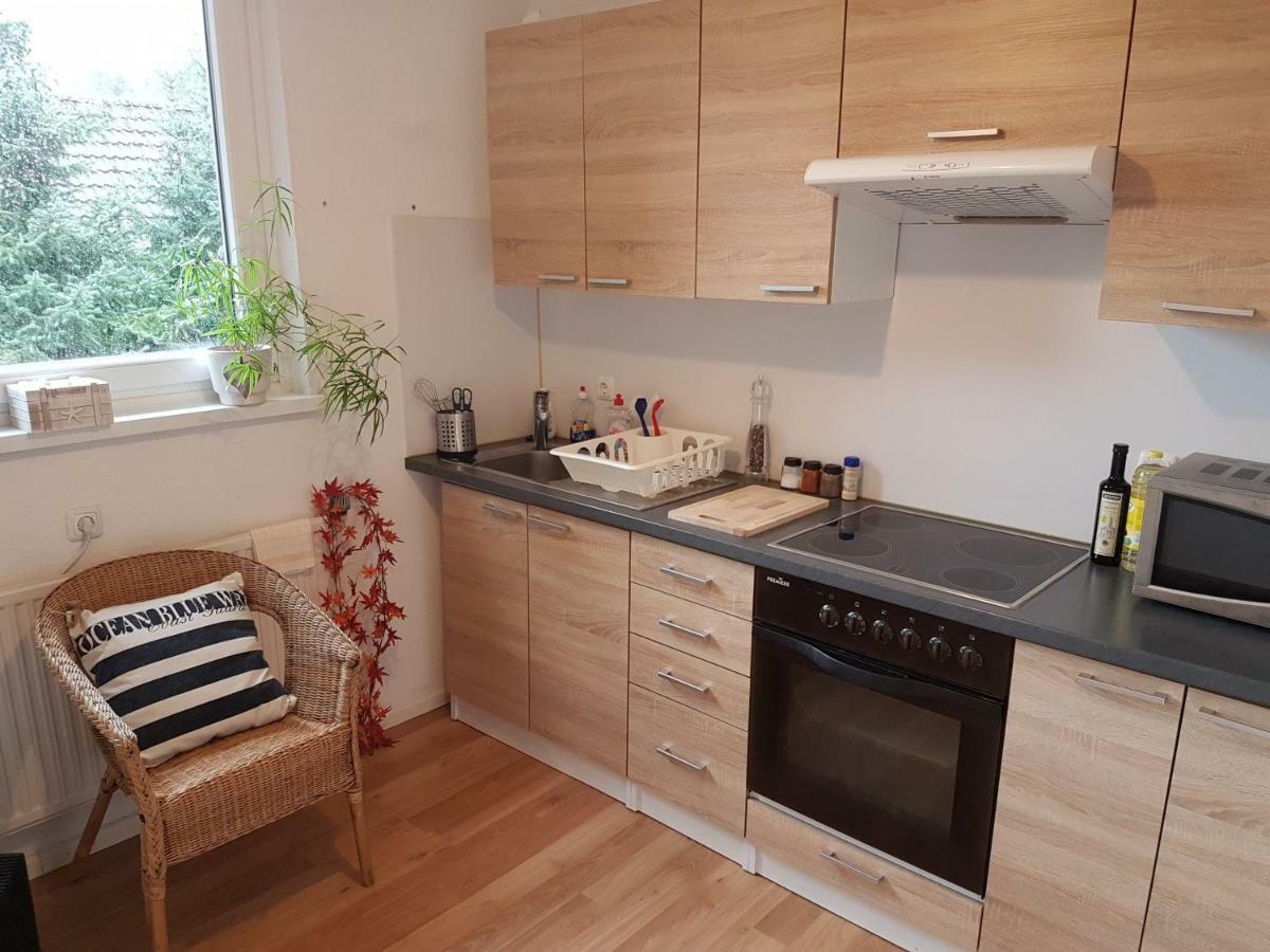 Kuenstler Ferienwohnung 3 Zimmer Kueche Bad Zentrale Lage Wulsbuttel Dış mekan fotoğraf