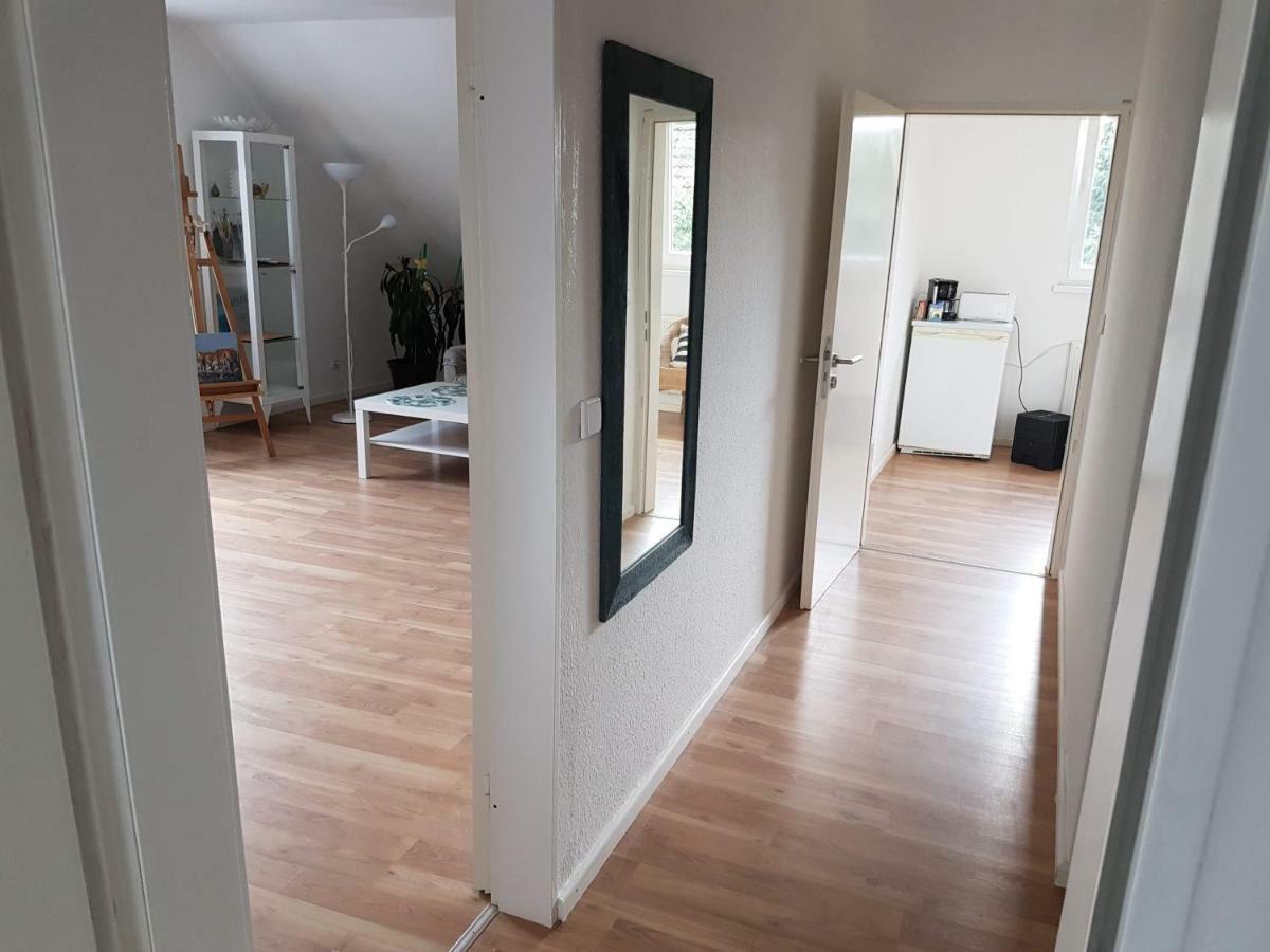 Kuenstler Ferienwohnung 3 Zimmer Kueche Bad Zentrale Lage Wulsbuttel Dış mekan fotoğraf